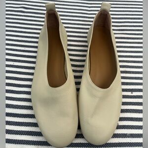 Everlane Cream Women's Flats